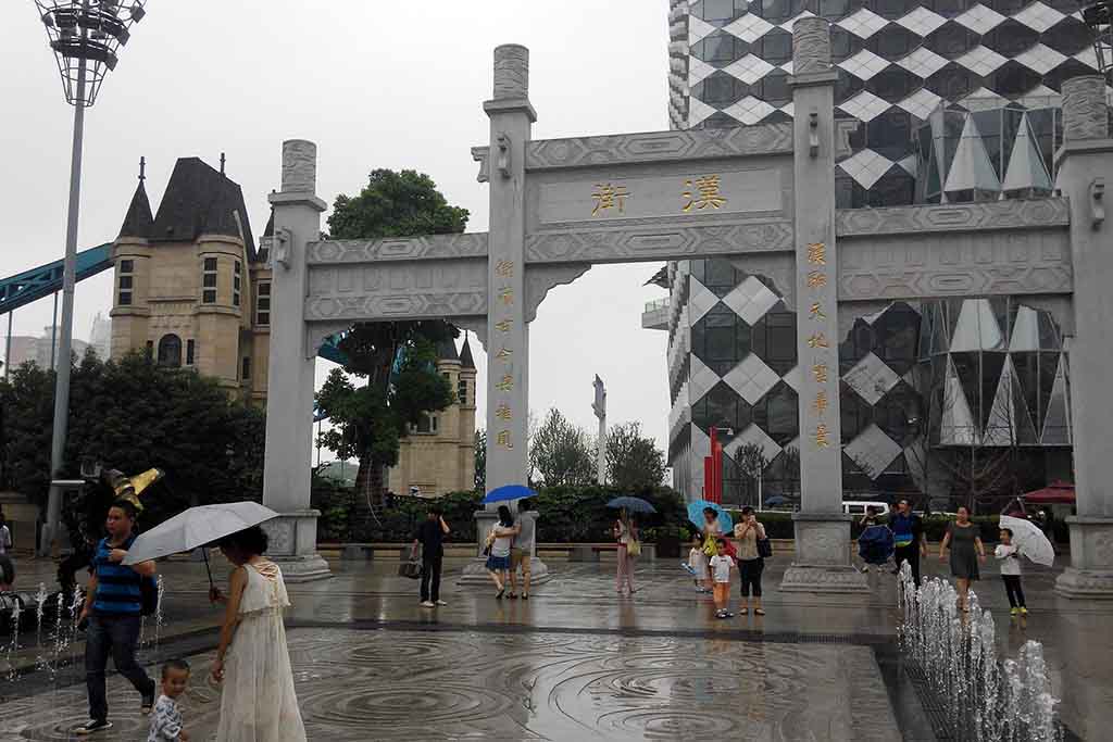 Wuhan-Chu-River-Han-Street.jpg